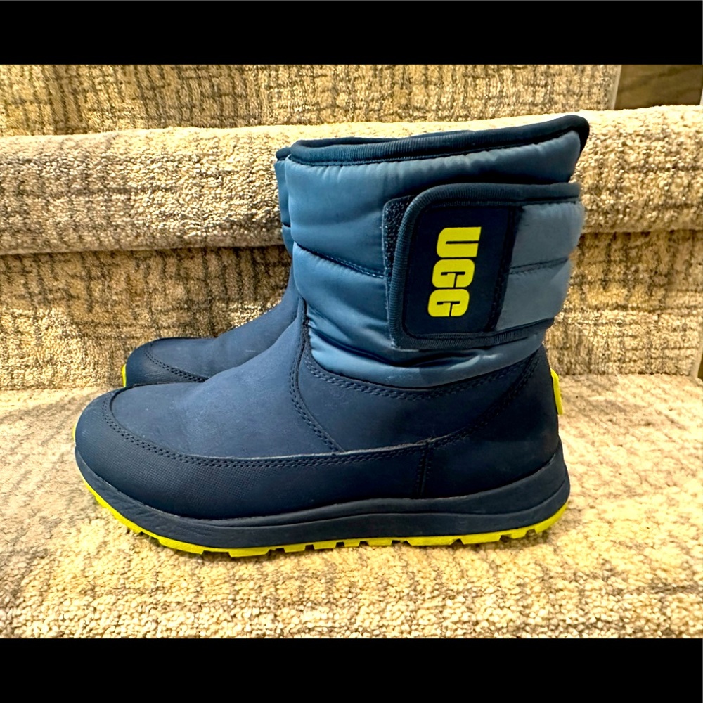 UGG Kids Boots in Navy and Neon Yellow